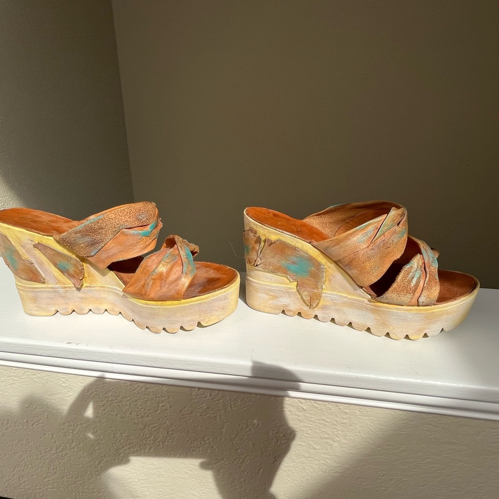 Platform shoes 37 or 7 to 7.5